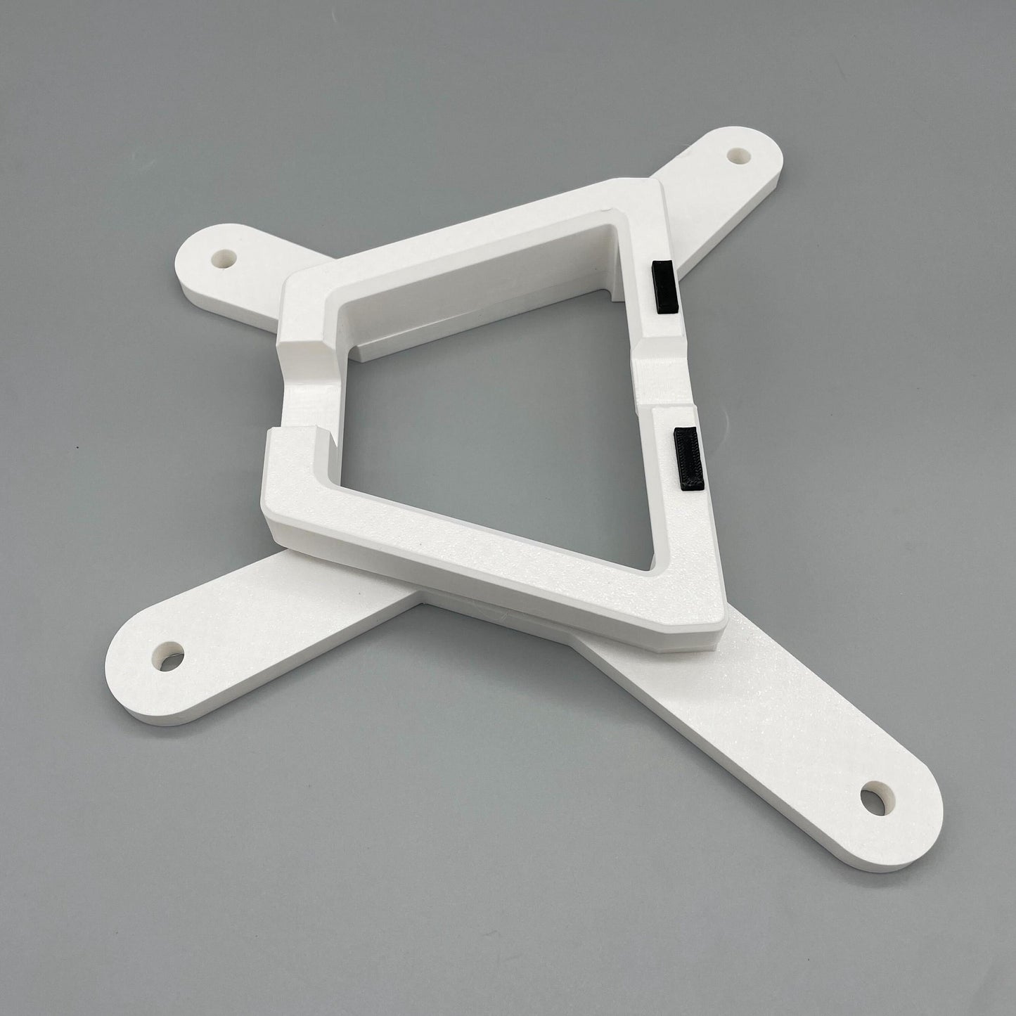 Magnetic Flat Mount Compatible with Starlink Gen 3 v3 – Ideal for Boats, Slow Moving, or Stationary Applications