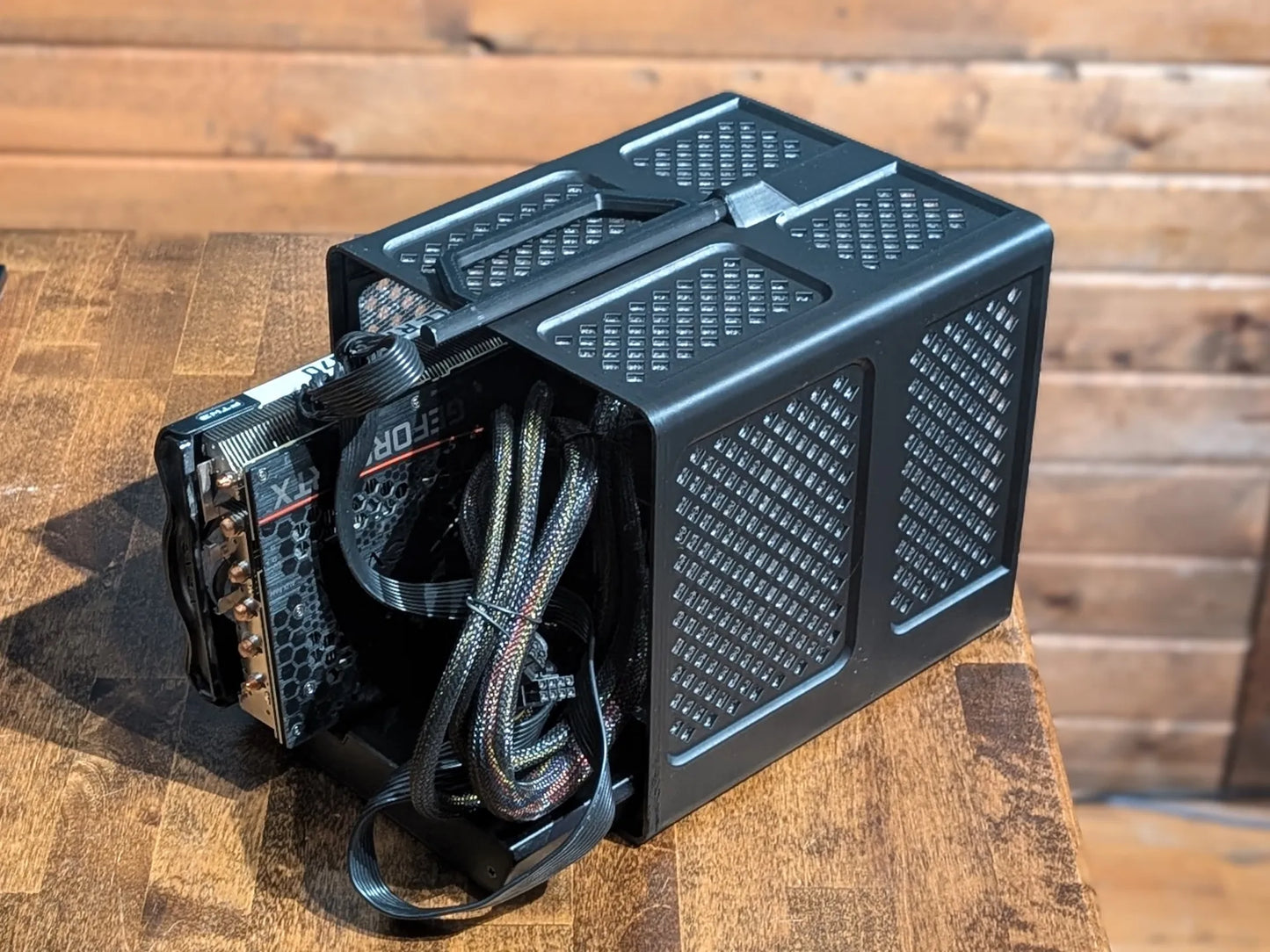 Minisforum DEG2 eGPU Dock Enclosure | Custom Protective Case/Shell