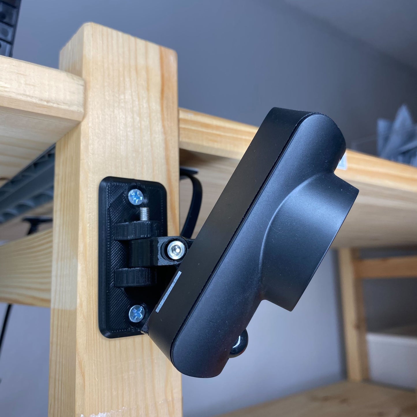 Adjustable Wall Mount for SimpliSafe Indoor Camera